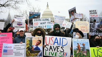 Richter stoppt Trumps Kahlschlag-Pläne für US-Behörden