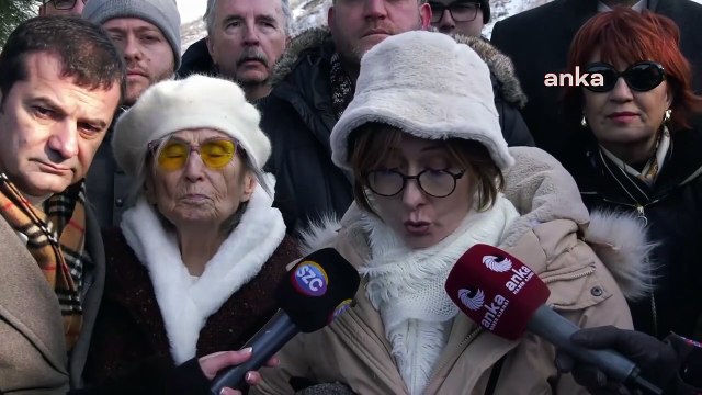 90 yaşındaki Gönül Özdağ, Zafer Partisi Genel Başkanı oğlu Ümit Özdağ'ı ziyaret etti