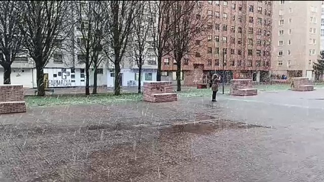 Primeros copos de nieve en Burgos capital este viernes