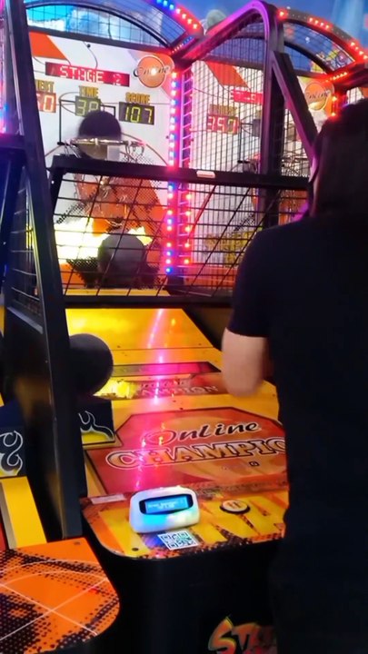 Sharing the same hobby with Naomi 1