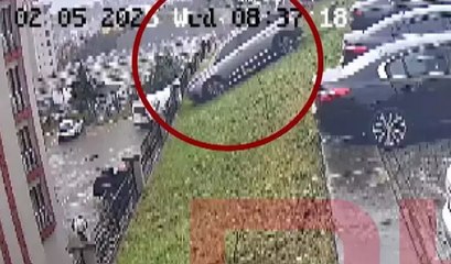 Fren ile gazı karıştırınca otomobille site bahçesinden aşağı uçtu