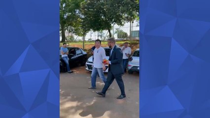 Suspeito de matar vizinho em Samambaia por causa de vaga se entrega à polícia