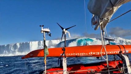 Vas en un velero en la Antártida, ves que un iceberg... y tienes que salir a la carrera