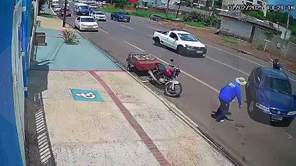 Câmera flagra carro desgovernado que atropelou jovem na Rua Cuiabá