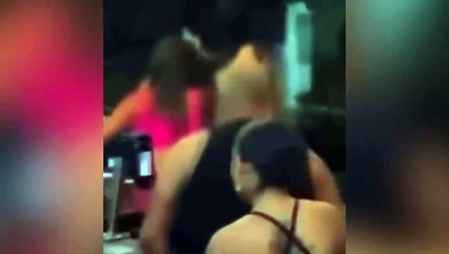 Tapas e cabelo puxado: mulheres brigam em academia após traição; veja o vídeo