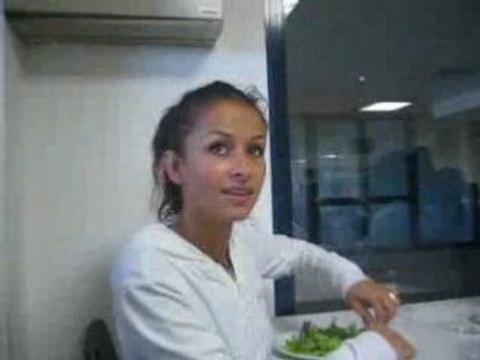 Colo 2007 - Halim pendant le repas