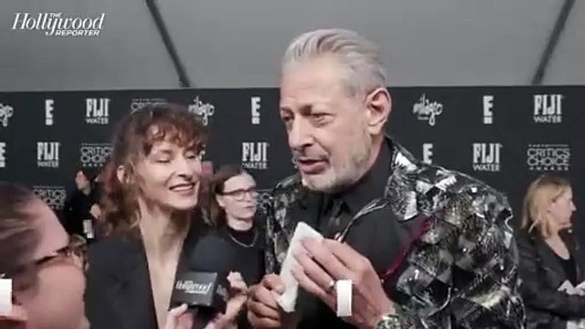 Jeff Goldblum Praises Ariana Grande & Cynthia Erivo in 'Wicked' | Critics Choice Awards 2025