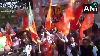 Delhi election 2025: দিল্লিতেও মোদী ম্যাজিক! আপের ঝাড়ু হটিয়ে রাজধানী দখল পদ্মফুলের