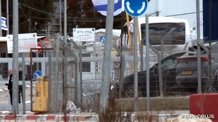 I detenuti palestinesi rilasciati dalla prigione israeliana di Ofer