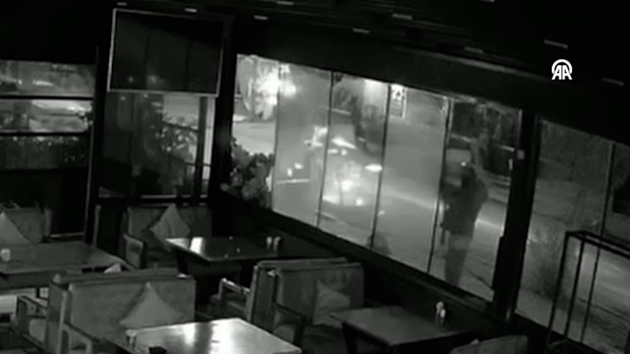 Kadıköy'de iş yerini kurşunladığı iddia edilen 2 şüpheli tutuklandı