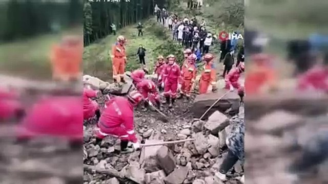 Çin kabusu yaşıyor: Heyelan evleri yuttu, onlarca kayıp var