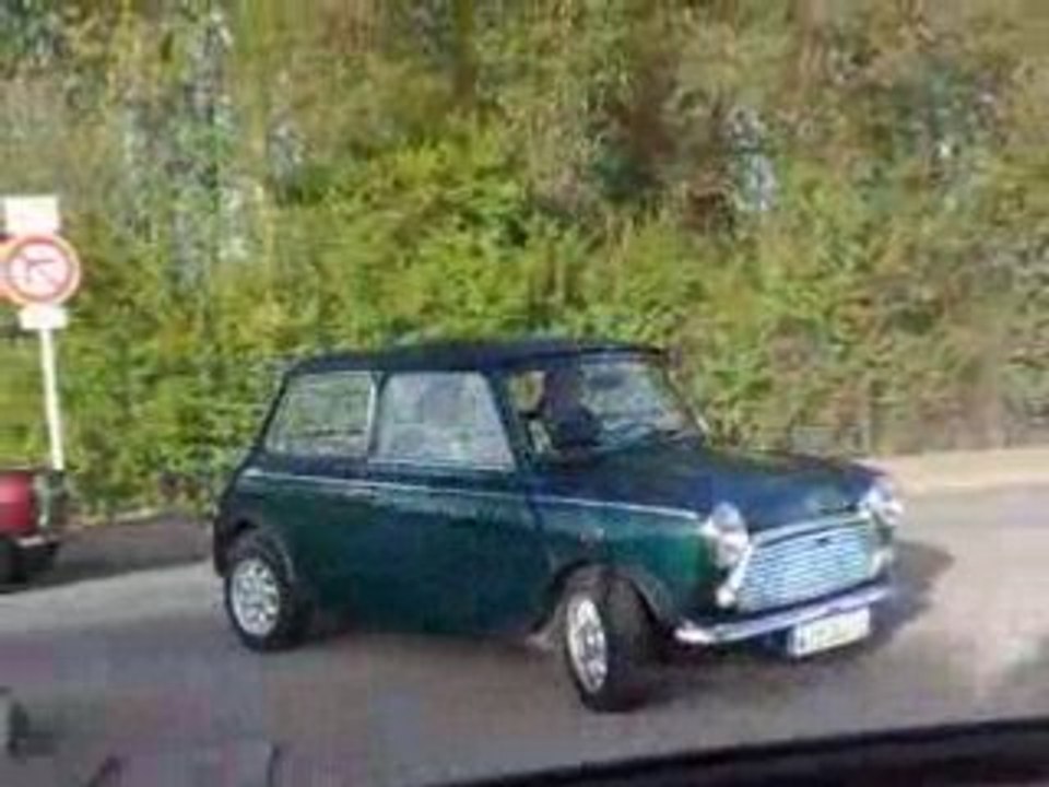 Petit circuit en Mini Austin