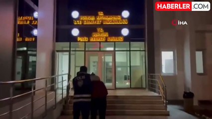 İzmir'de 11 Bin Uyuşturucu Hap Ele Geçirildi