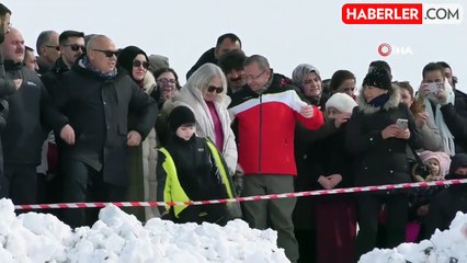 Çıldır Gölü Buz Şenliği'ne Yoğun İlgi