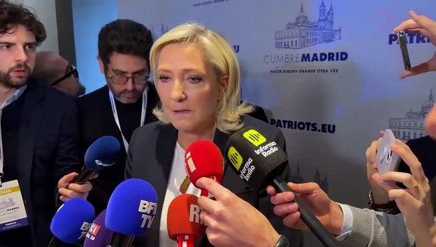 Marine Le Pen - Qu'on arrête de débattre, qu'on arrête de blablater ça fait 25 ans qu'on débat du droit du sol. S'ils veulent changer les choses, il faut cha