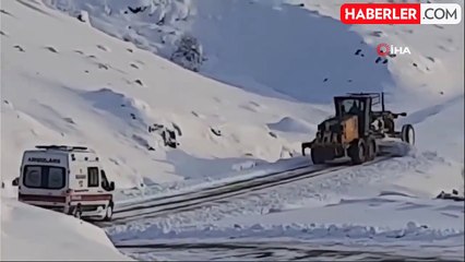 Elazığ'da Kış Şartlarında Sağlık Ekipleri Çalışmalarını Sürdürüyor