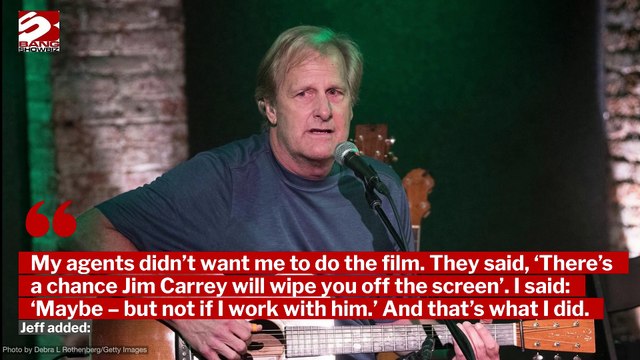 Jeff Daniels keeps collections of hundreds of newspapers slamming his ‘Dumb and Dumber’ movie