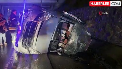 Kocaeli'de Hafif Ticari Araç ile Otomobil Çarpıştı: 5 Yaralı