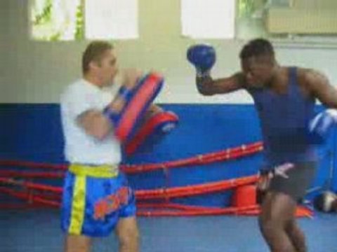 [mma] k1- remy bonjasky training