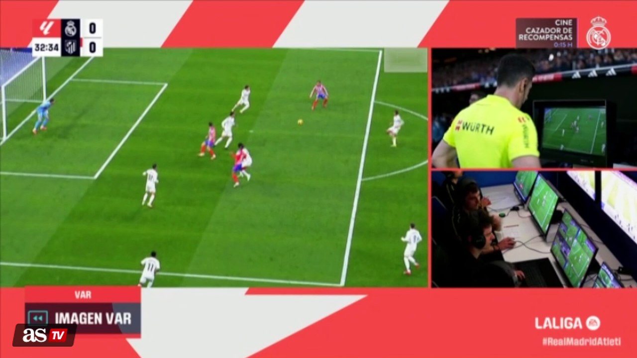 Real Madrid TV estalla con el arbitraje del derbi: "Forma parte un sistema corrupto"