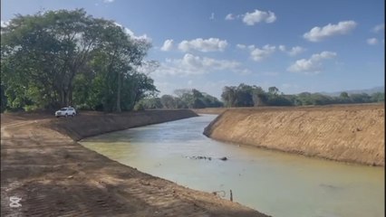 Realizan trabajos de dragados en  ríos de Tonosí