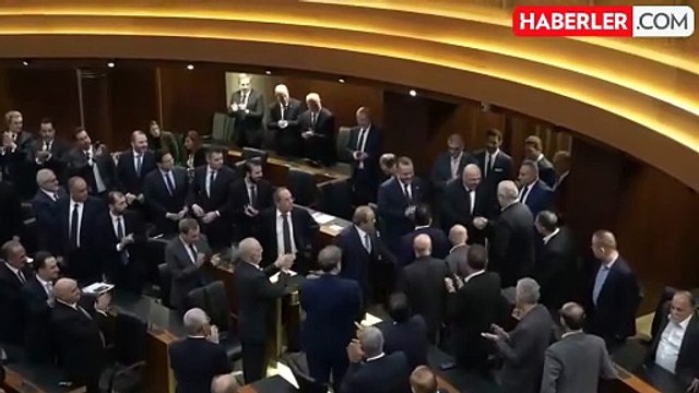 Lübnan'da yeni hükümet kuruldu