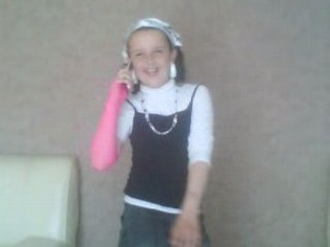 Anais chante parle a ma main