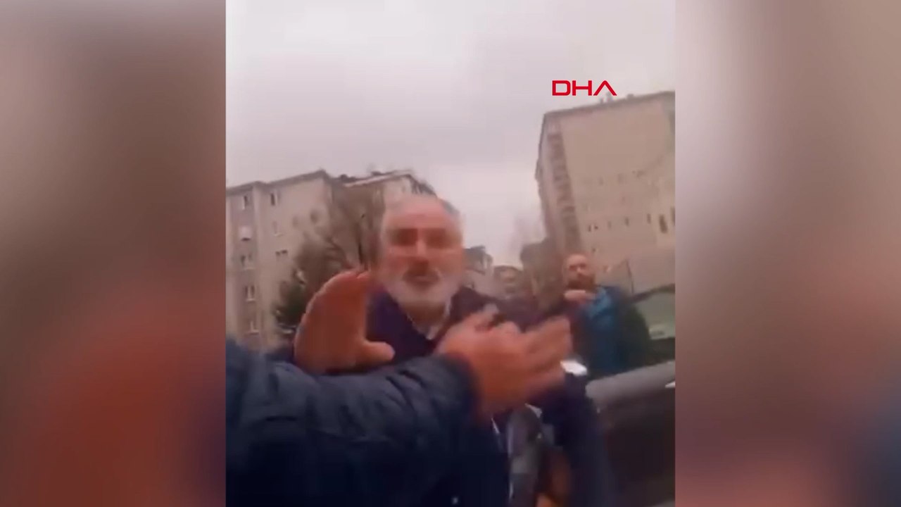 Bağcılar’da trafikte yol verme kavgası: 'O telefonu kırarım' diyerek saldırdı