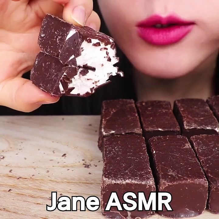Follow for more ASMR videos🌮🍟 Credits: @jane.asmr #mukbang #asmr #fastfood #asmreating