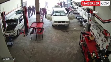 Aksaray'da Gaz Kaçaklı Araç Alev Alev Yandı, Sürücü Saniyelerle Kurtuldu