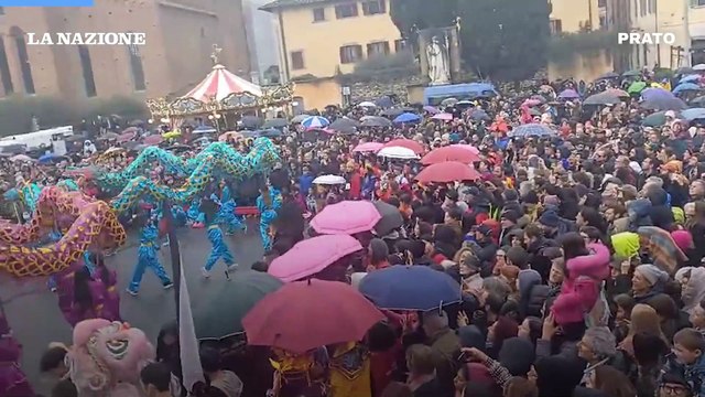 Capodanno cinese a Prato, sfilate e danze in centro