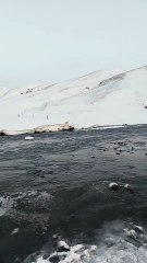 Skogafoss waterfall, Iceland/Cascade Skogafoss,  Islande