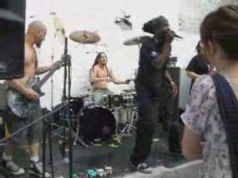 Zeroscape - Get up stand up (Bob Marley cover) à Binche