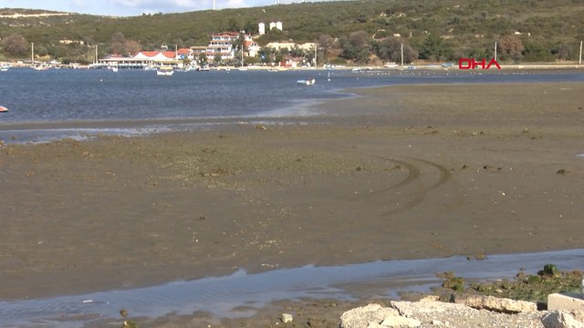 İzmir'de korkutan görüntü, deniz çekilmesi devam ediyor