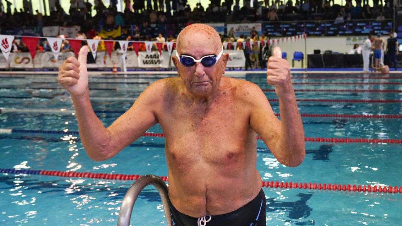 El nadador de 97 años que asombra en el Nacional: "Lo dejaré como Nadal, cuando el cuerpo no dé para más"