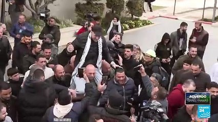 Preocupación por la salud de rehenes y presos liberados tras quinto intercambio entre Israel y Hamás