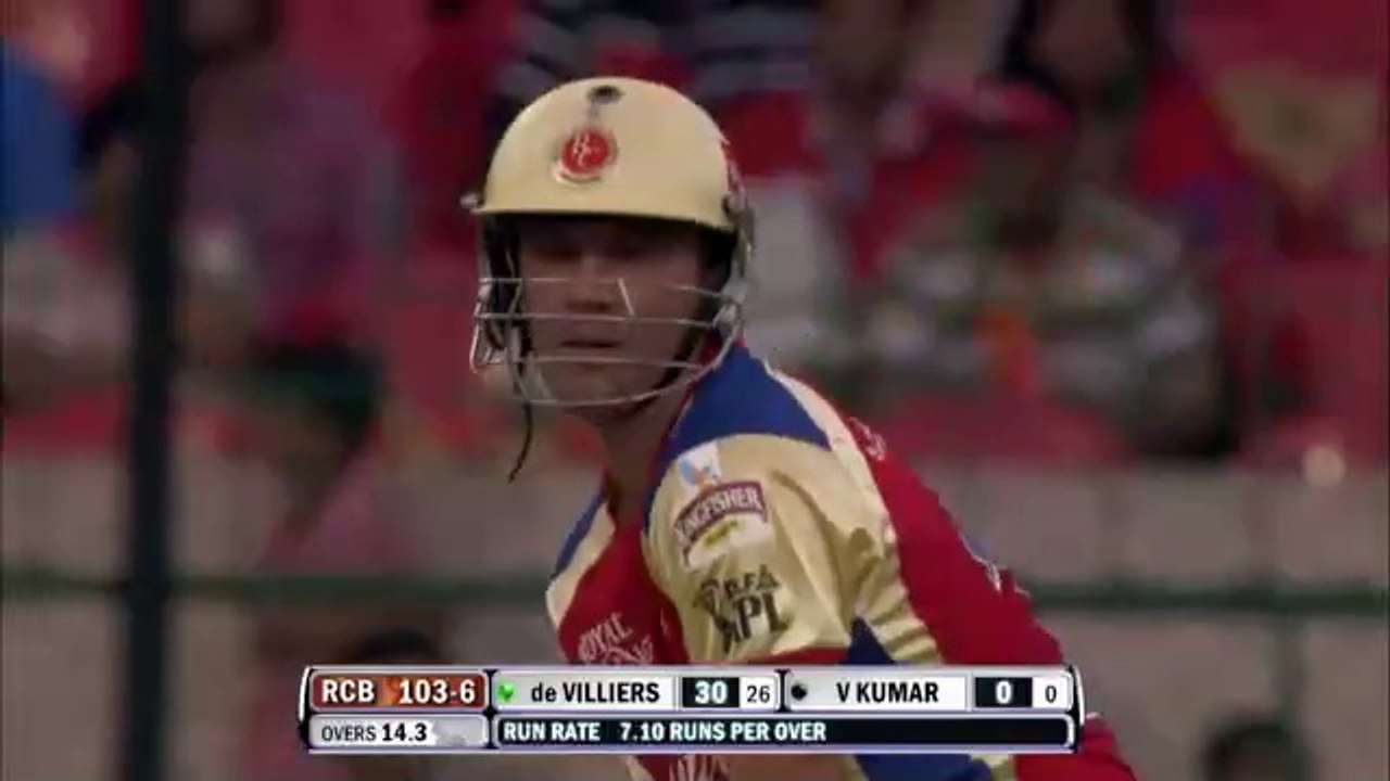 AB de Villiers takes down Delhi with resolute 64 (IPL 2012)