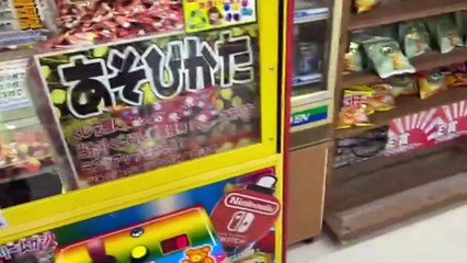 EN VIVO  TIENDA DE SEGUNDA MANO EN JAPoN   maquina de garras y videojuegos