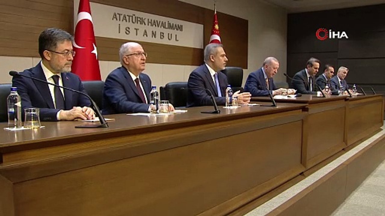 Erdoğan'dan Özel'e şiir, İmamoğlu'na Trump tepkisi