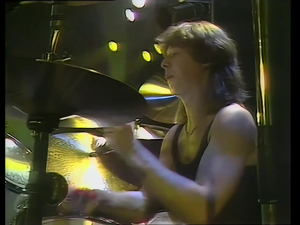 Iron Maiden - Remember Tomorrow (Live at The Rainbow 1981) [4K Remastered AI Upscaled]