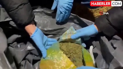 Tavuk Kümesinde 13 Paket Uyuşturucu Ele Geçirildi