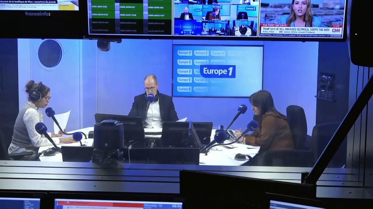 Droit du sol, identité nationale : Hollande appelle Bayrou à «agir» plutôt qu'à «ouvrir des débats»