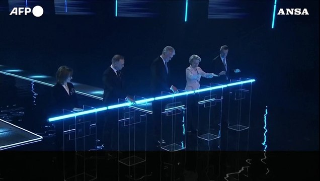 Von der Leyen: I Baltici collegati alla rete elettrica Ue. Basta minacce dalla Russia