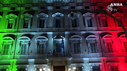 Giorno del Ricordo: la facciata di Palazzo Madama illuminata con il Tricolore