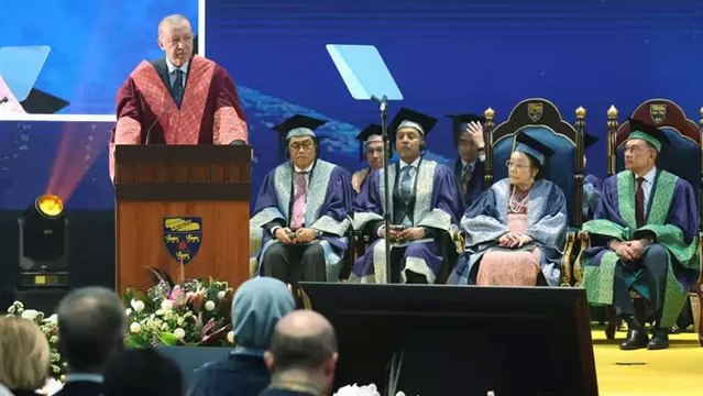 Cumhurbaşkanı Erdoğan'a Malezya'da fahri doktora verildi: Ortaklığımızı stratejik düzeye çıkardık