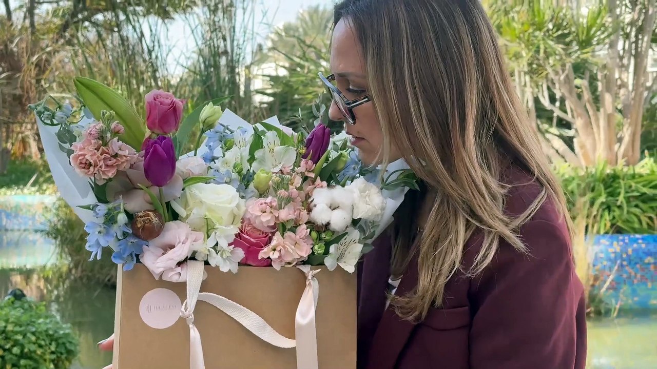 הילה לוי פרחים