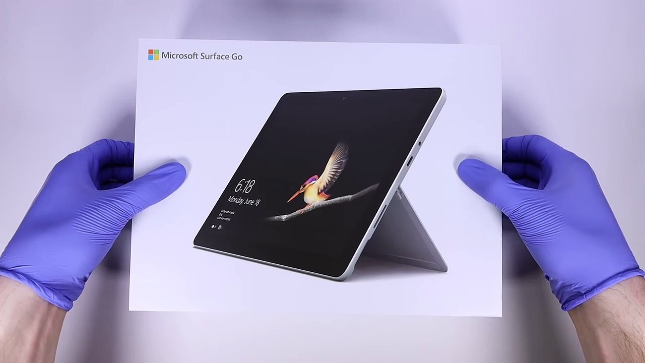 Surface Go vs iPad 7th gen - Unboxing ASMR