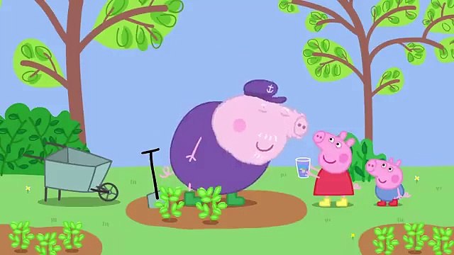 Peppa Makes Her Own Perfume!