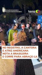 Ariana Grande tieta Fernanda Torres em premiação americana #shorts