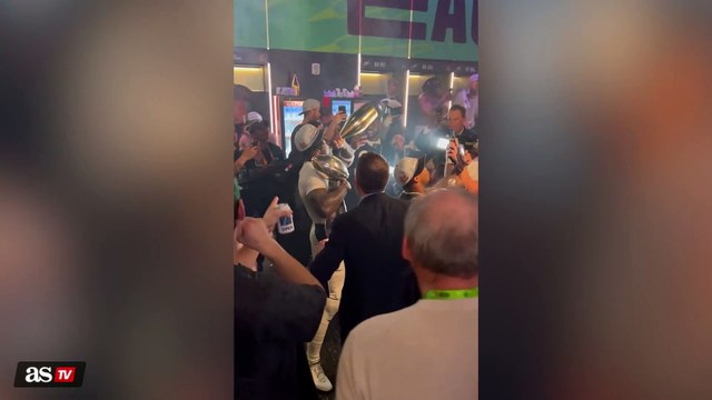 Eagles owner Jeffrey Lurie Bbeaks the Internet with locker room dance after Super Bowl LIX victory